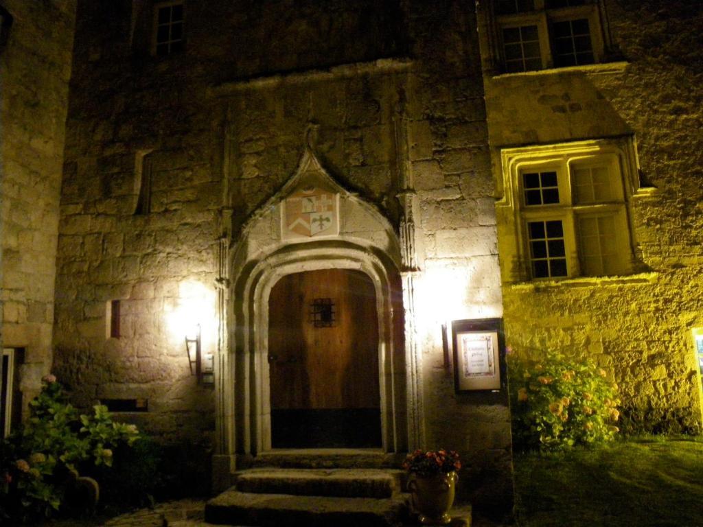 Chateau De Fourcès מראה חיצוני תמונה